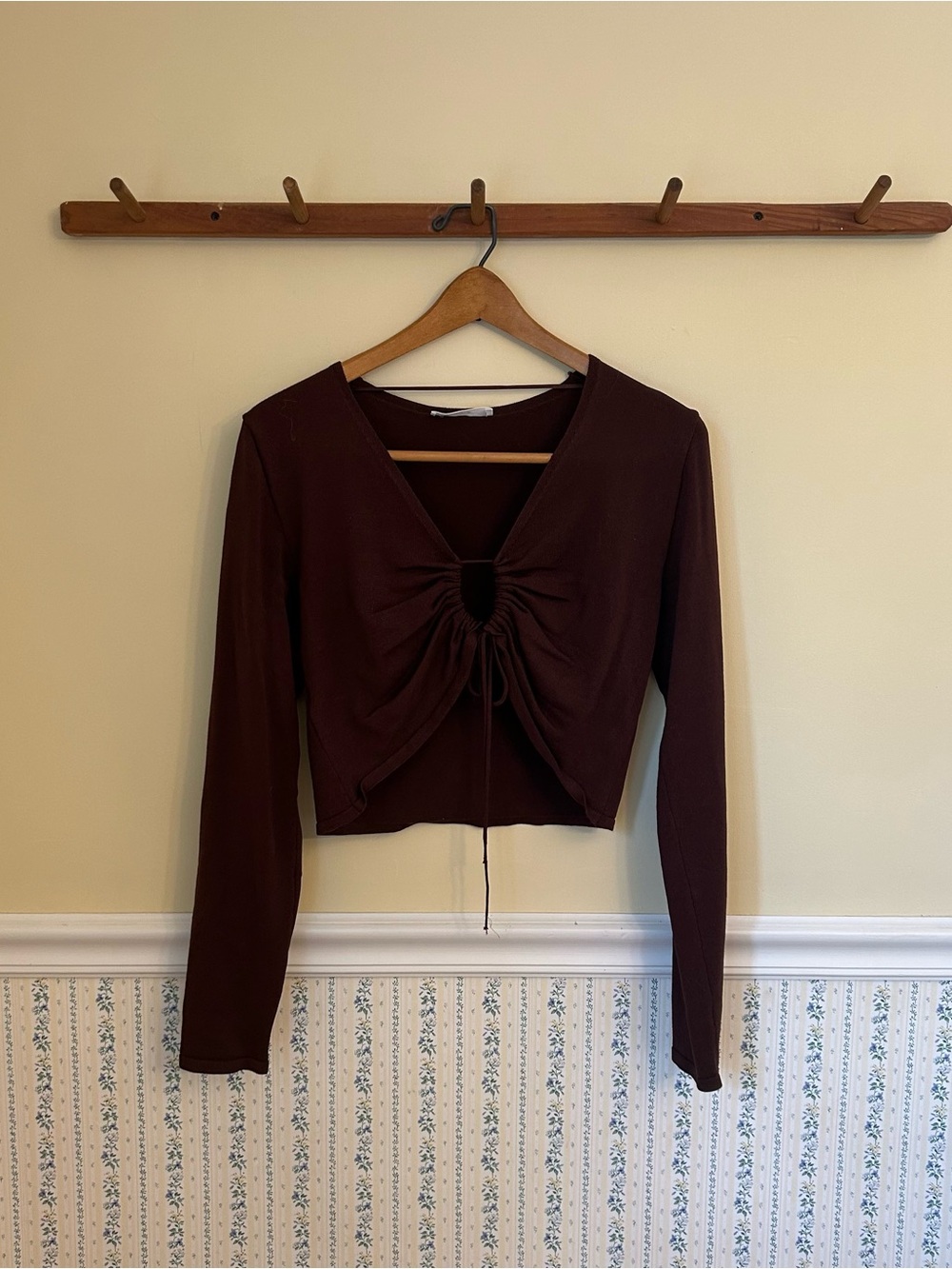 MNG Long Sleeve Crop Top